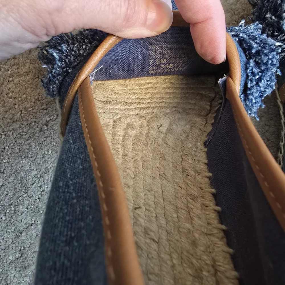 Tory Burch Navy Blue Denim Shaw Fringe Espadrille Flats Size 7.5 - Picture 11 of 12